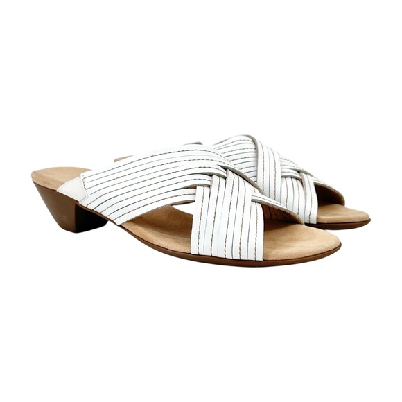 Munro Kelsey White Leather Kitten Heel Slide Sandals sz 8.5M - Picture 1 of 9